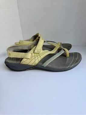 Merrell Freesia Citrus Yellow Bungee Sandals Performance Athletic Strappy Sz 10
